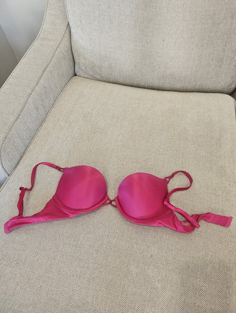 Victoria's Secret Bra Miraculous Plunge 32B - Picture 5 of 12